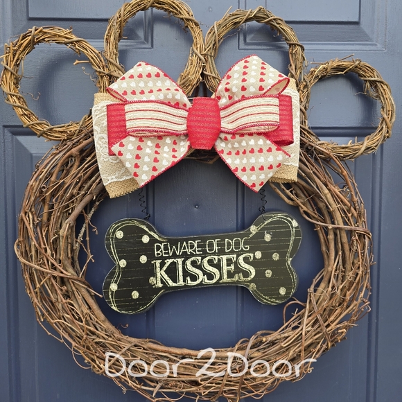Beware of Dog Kisses / Welcome Paw Wreath 🐾